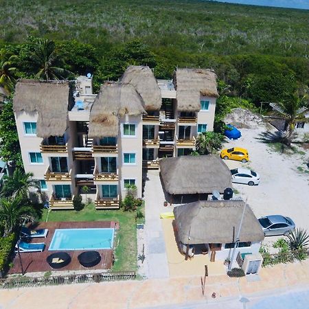 Hotel Arenas Mahahual Bagian luar foto