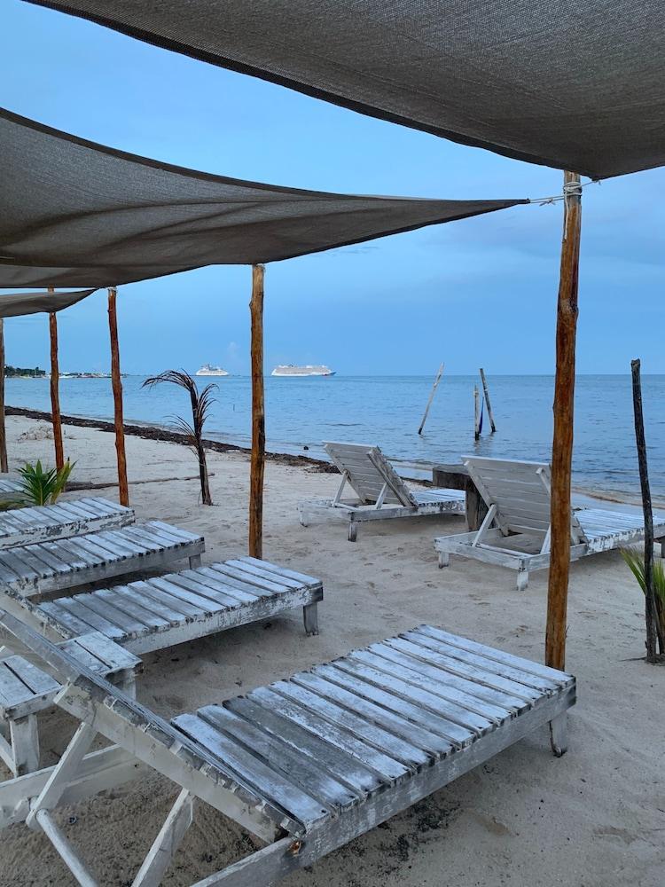 Hotel Arenas Mahahual Bagian luar foto