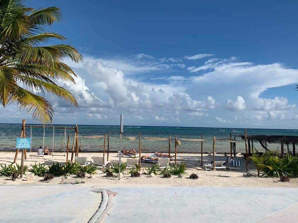 Hotel Arenas Mahahual Bagian luar foto