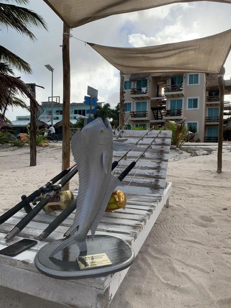 Hotel Arenas Mahahual Bagian luar foto