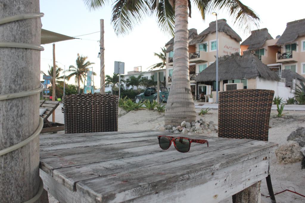 Hotel Arenas Mahahual Bagian luar foto