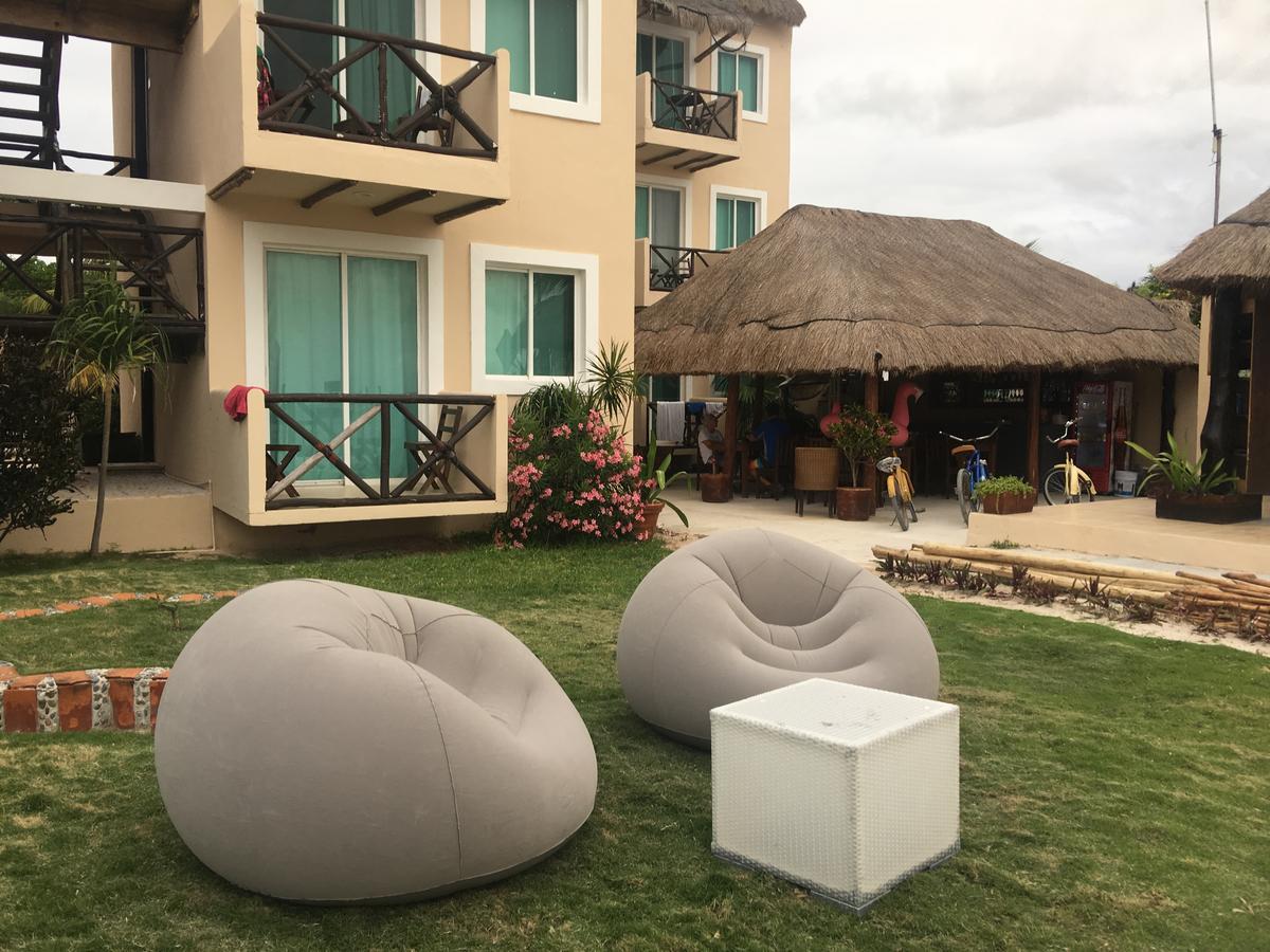 Hotel Arenas Mahahual Bagian luar foto