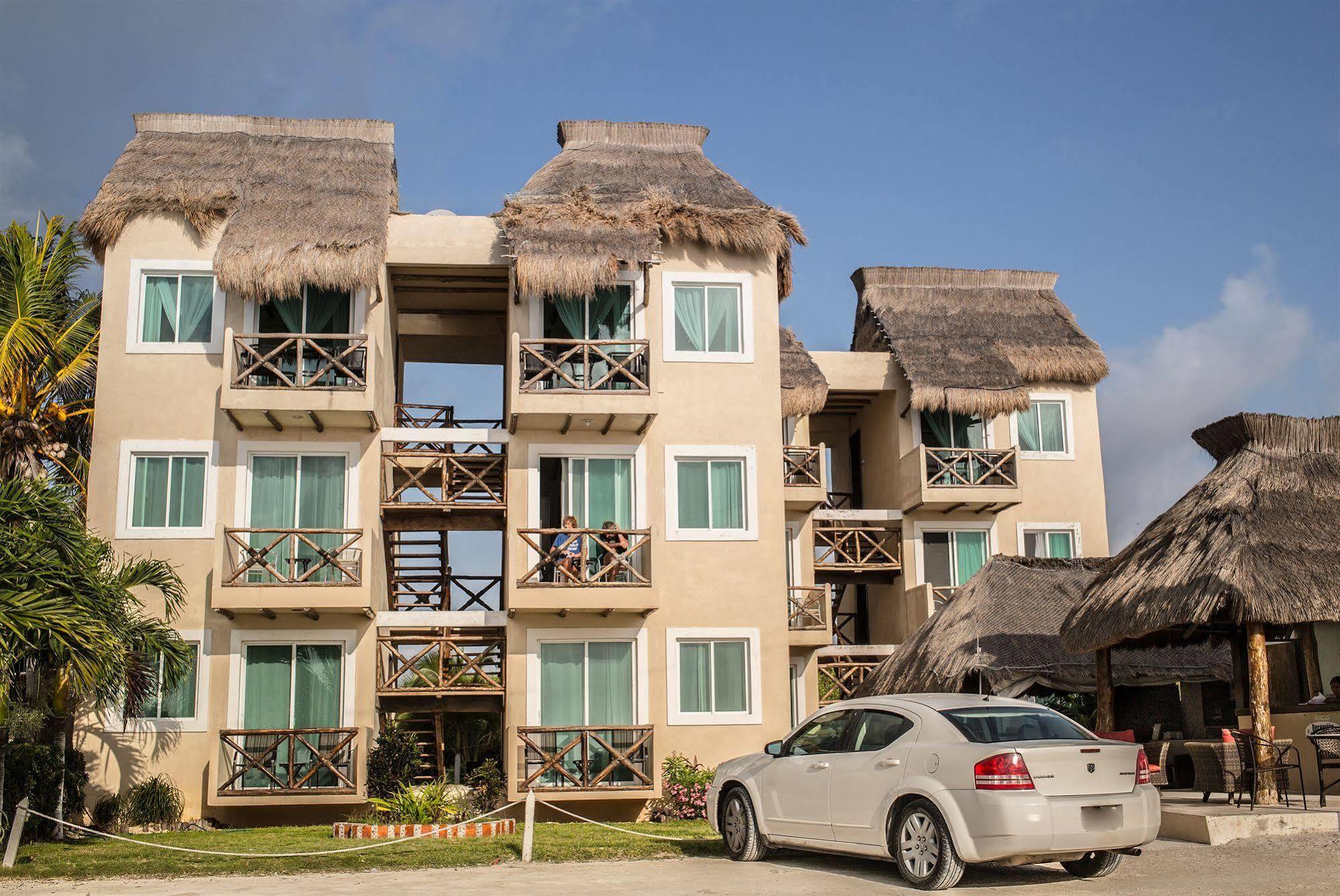 Hotel Arenas Mahahual Bagian luar foto